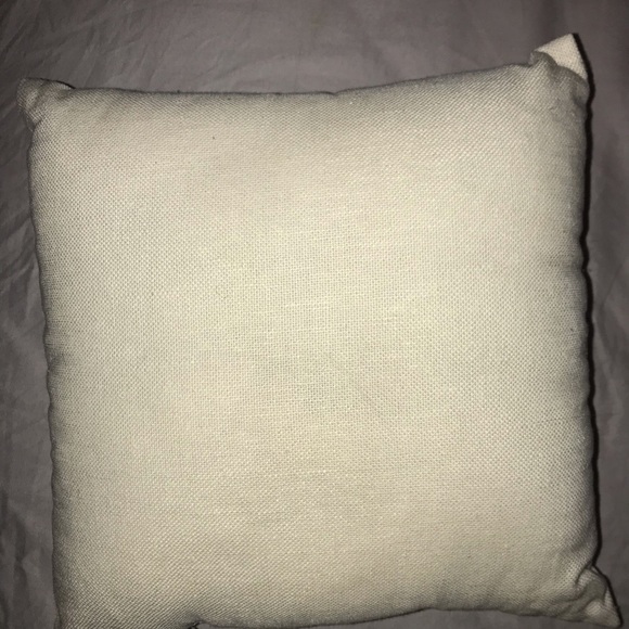 Small decorative pillow - Picture 2 of 3